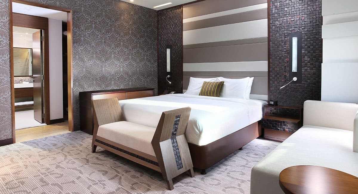 Metropolitan Hotel Dubai — photo 1